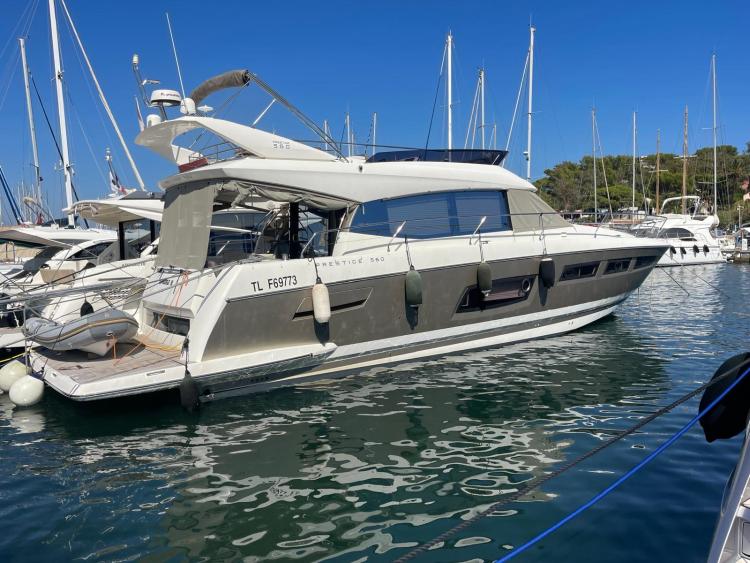 JEANNEAU PRESTIGE 560 FLY